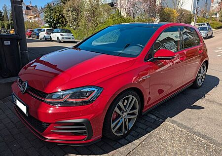 VW Golf Volkswagen 2.0 TSI DSG GTI Performance GTI Performance