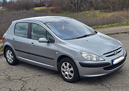 Peugeot 307 2.0 HDI FAP 110 Esplanade wenig KM Klima