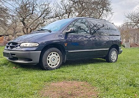 Chrysler Voyager Family 2.0 Family