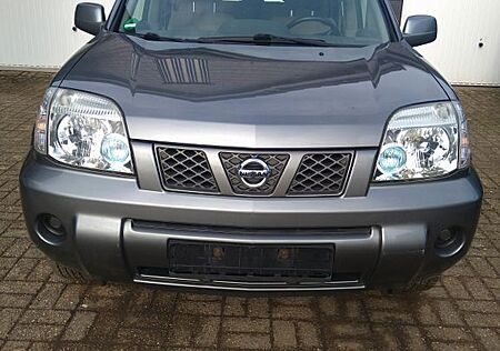 Nissan X-Trail 4x4 wenig Kilometer Allrad