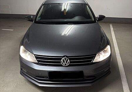 VW Jetta Volkswagen 2.0 TDI 81kW DSG BMT ALLSTAR ALLSTAR