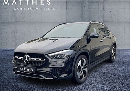 Mercedes-Benz GLA 180 Night/Pano/360°/LED/19''