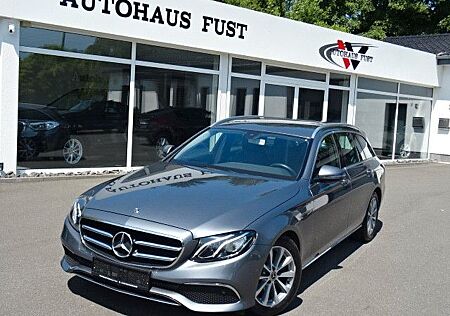 Mercedes-Benz E 200 T-Mod,T-LEDER,NAV,LED,AUT,KAMERA,PDC,1HAND