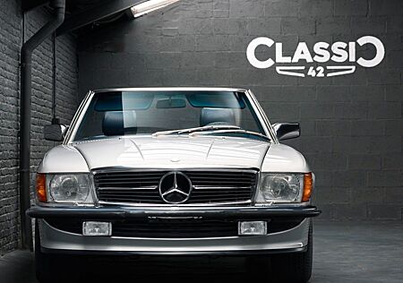 Mercedes-Benz SL 300 R107