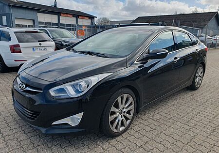 Hyundai i40 1.7Crdi Aut. Premium *Pano*F-Leather*Keyless