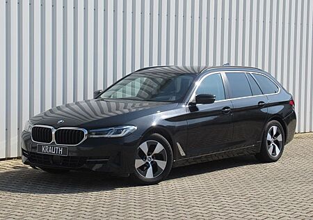 BMW 520d A Head-Up HiFi DAB LED WLAN RFK Komfortzg.