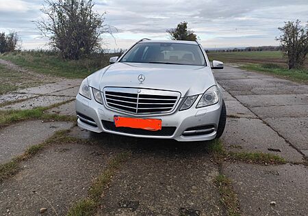 Mercedes-Benz E 220 CDI T BlueEFFICIENCY AVANTGARDE AVANTGARDE