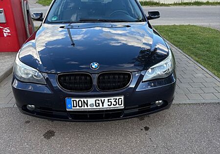 BMW 525i A -