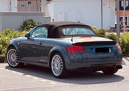 Audi TT Roadster 1.8T 140 kW -