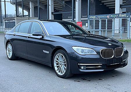 BMW 750Ld xDrive*TOPAUSTATTUNG*VOLL*