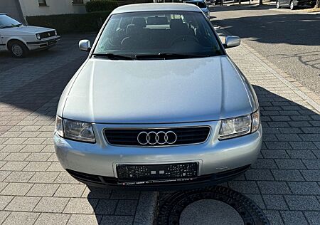 Audi A3 1.6 Auto Ambiente Ambiente