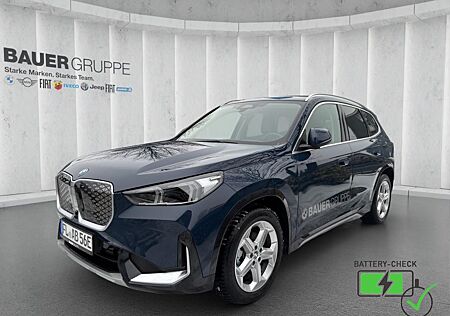 BMW iX1 eDrive20 XLine UPE: 58.740,- € AHK HUD H/K I