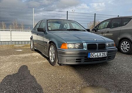 BMW 316i Scheckheft gepflegt mit allen Rechnungen