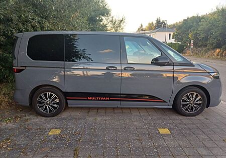 VW T7 Multivan Volkswagen 2.0 TSI DSG 5 Sitze