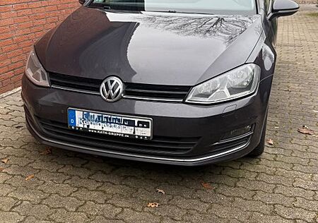 VW Golf Volkswagen 1.6 TDI BMT LOUNGE Bremsen neu