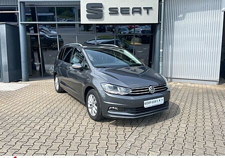 VW Touran Volkswagen Comfortline 150PS NAVI+SHZ+AHK+RFK+ACC+BT
