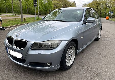 BMW 320i Top Xenon, AHK, Keyless Go, Navi, TÜV neu