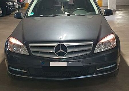 Mercedes-Benz C 180 CGI T BlueEFFICIENCY ELEGANCE Aut. ELE...