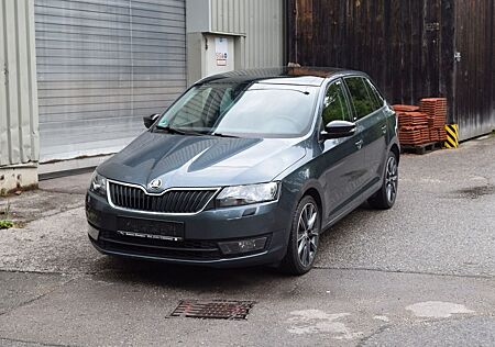 Skoda Rapid SB Edition~Xenon~Navi~SH~STH~AHK~Pano~1.Hd