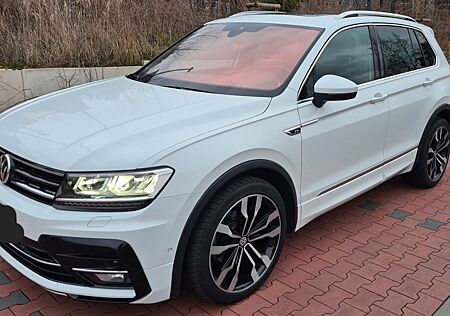 VW Tiguan Volkswagen 2.0 TDI SCR DSG Highline 2x R Line