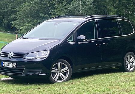 VW Sharan Volkswagen 2.0 TDI SCR DSG Comfortline Black Sty...