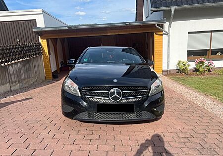 Mercedes-Benz A 180 -