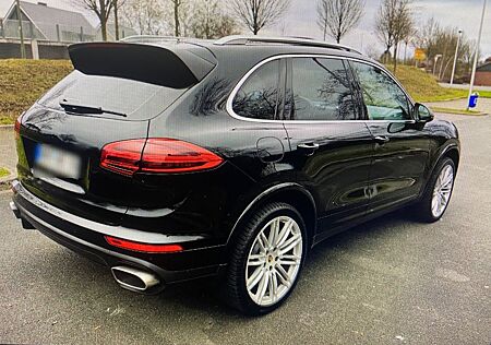 Porsche Cayenne Diesel -Platinum Edition