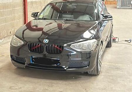 BMW 116d EfficientDynamics Edit. Sport Line Spor...