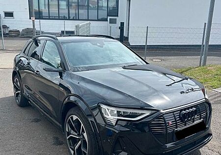 Audi e-tron S Quattro | 503 PS | 46.104 km