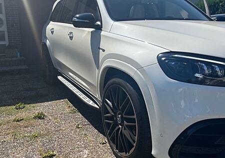 Mercedes-Benz GLS 63 Mercedes-AMG 4MATIC+ Mercedes-AMG