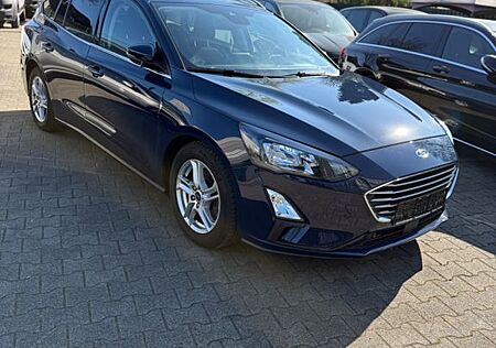 Ford Focus Turnier Cool & Connect