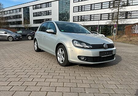 VW Golf Volkswagen 1.4 TSI DSG 90 kW Team