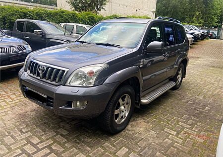 Toyota Land Cruiser 3.0 D Autm. 4x4 Klima AHK BIA