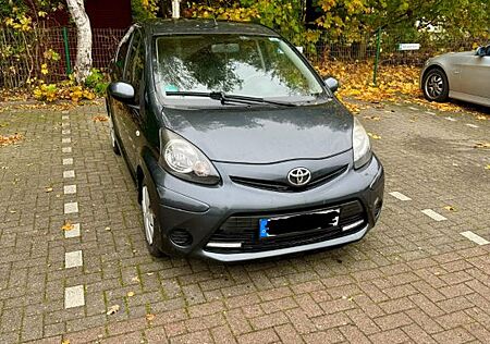 Toyota Aygo (X) Aygo (X) 1,0-l-VVT-i