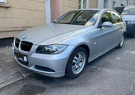 BMW 318i E90 Automatik