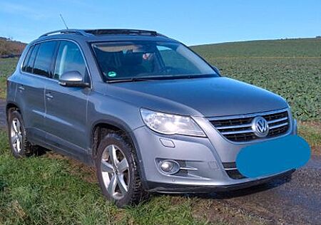 VW Tiguan Volkswagen 2.0 TDI 125kW 4MOTION Sport & Style S...