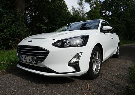 Ford Focus 1,5 EcoBlue Cool & Connect Ahk Kam Navi