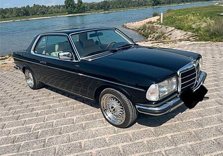 Mercedes-Benz 280 gebraucht kaufen Mercedes-Benz 280 W123 280CE Coupé Oldtimer Schwarz