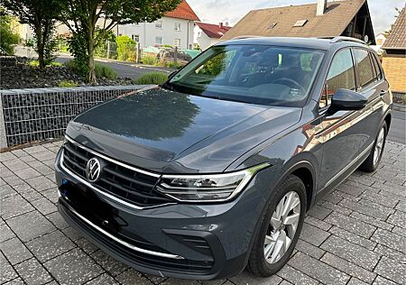 VW Tiguan Volkswagen 1.5 TSI OPF ACTIVE ACTIVE