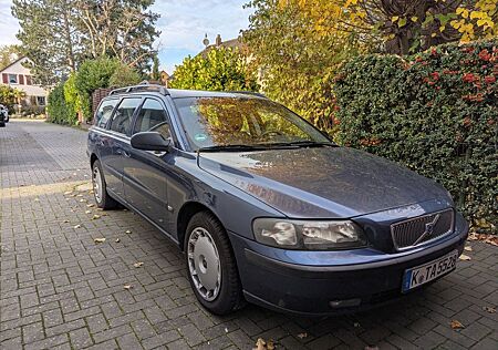 Volvo V70 2.4 AHK HU05.27 Kupplung/Zahnriemen neu