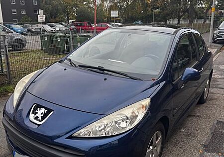 Peugeot 207 , Panorama, neue Allwetterreifen, Klima TüV