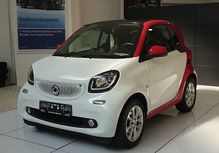 Smart ForTwo coupe 52kW Sewrvo Leder SHZ Navi Panorama