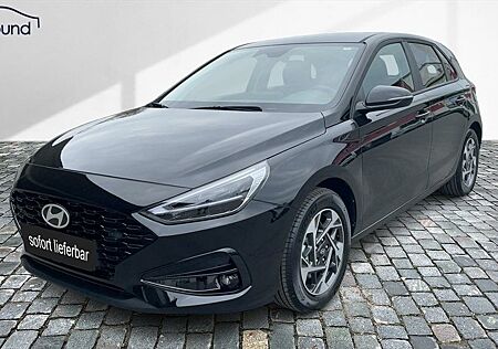 Hyundai i30 III Hatchback 1,0 T-GDi Family LED Navi