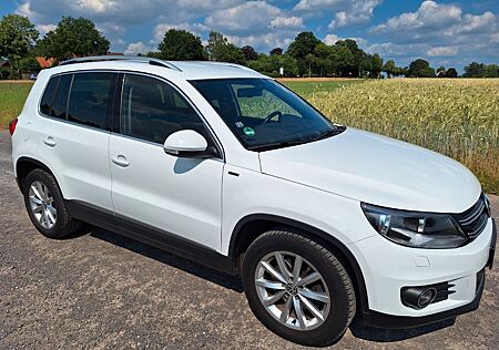 VW Tiguan Volkswagen 2.0 TDI BlueMotion T LOUNGE Sport & S...