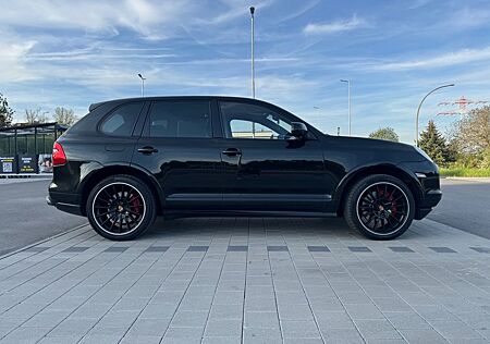 Porsche Cayenne Turbo 4,8 V8 Facelift