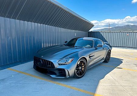 Mercedes-Benz AMG GT R Mercedes- R