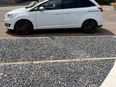 Ford Grand C-Max 2,0TDCi 110kW Titanium