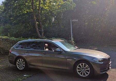BMW 530d Touring A - Panoramadach