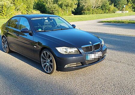 BMW 320i E90