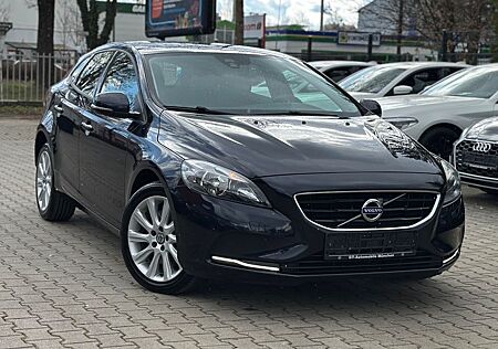 Volvo V40 You! Aut. Navi Kamera Glasdach SHZ Klimaaut.